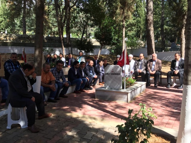 MHP'den Cuma Namazı Sonrası Şehitlik Ziyareti 8