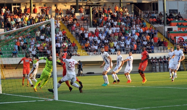 Alanyaspor Trabzonspor Karşılaşmasından Kareler 5