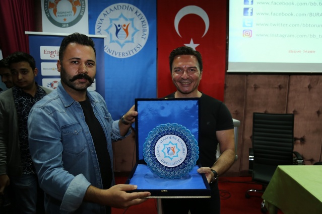 CNN Türk'ün Ekran Yüzü ALKÜ'ye Geldi 4