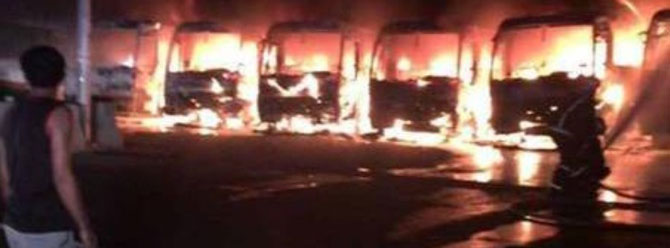 Bin Ladin'in işçileri Mekke'de şirketin otobüslerini yaktı
