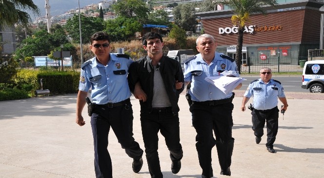 Gürcü Hırsız,yeniden Döndüğü Alanya'da Tutuklandı