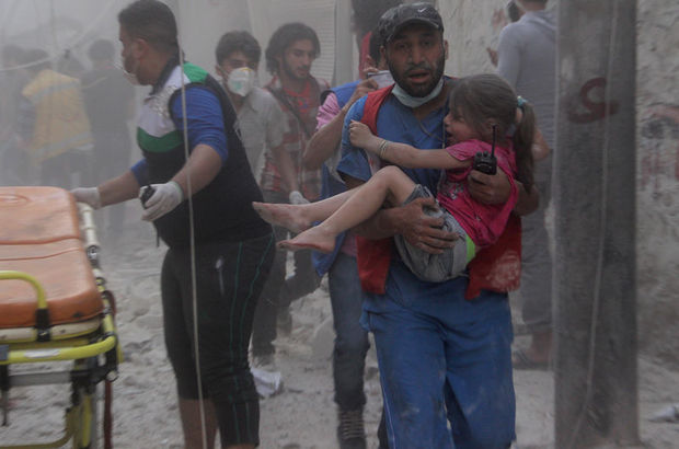 Halep bombardıman altında