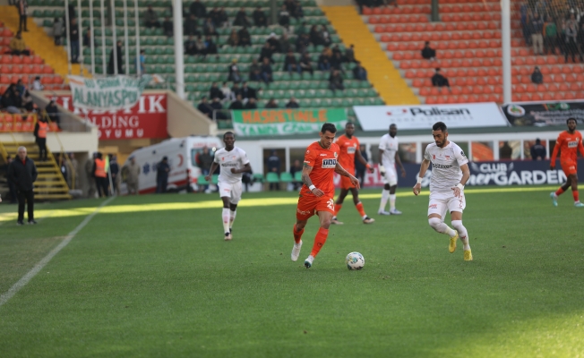 Alanyaspor, Sivasspor’a karşı 3-0 mağlub oldu