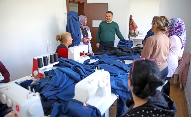 Kursiyerlerin Hazırladığı Kıyafetler Depremzedelere Ulaştırılıyor