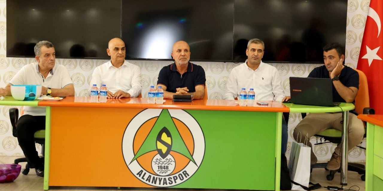 Başkan Hasan Çavuşoğlu'ndan destek: Amatör sporun destekçisiyim