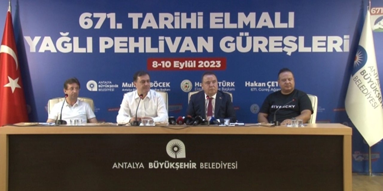 Başkan Böcek sinyali verdi: Altın kemerleri Antalya'mızla buluşturmaya devam edeceğiz