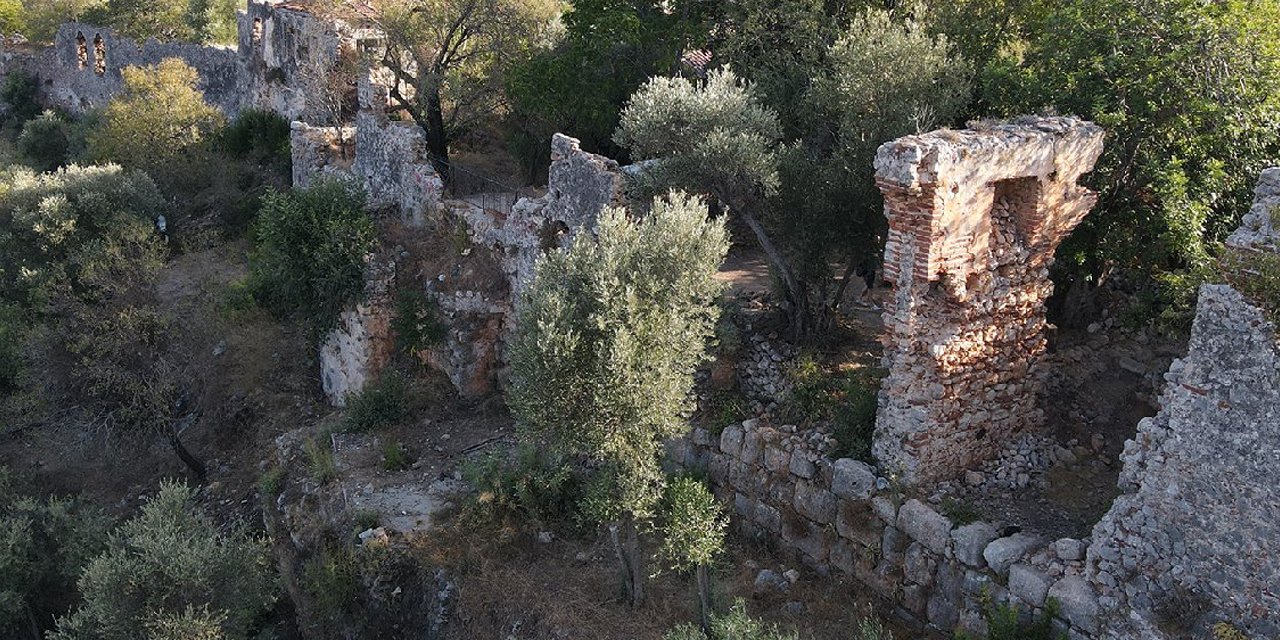 Alanya Kalesi'nde büyüleyici keşif! 5. Yüzyıla ait antik Bazilika bulundu