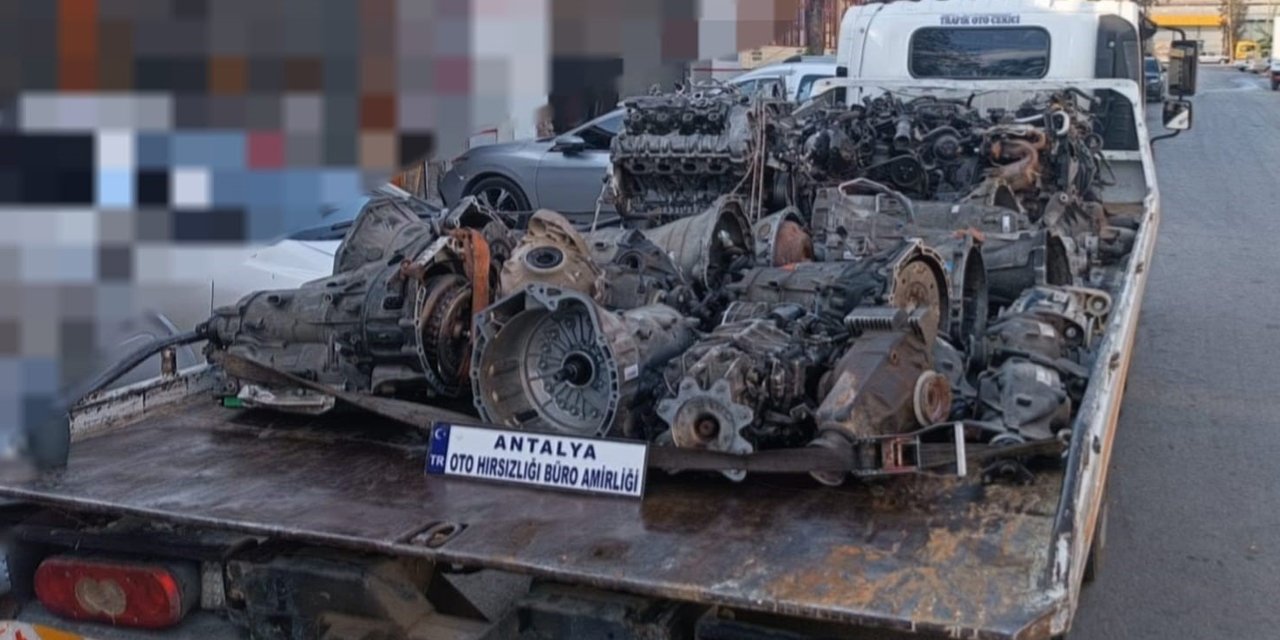Antalya'da 'change' araç operasyonu! Tescil kaydı olmayan 7 araç motoru ele geçirildi