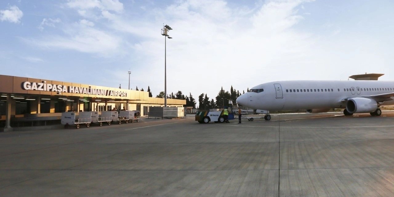 Gazipaşa-Alanya Havalimanı 9 ayda 661 bin 879 yolcu ağırladı!
