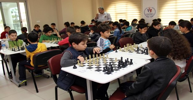 Alanya'da Satranç Turnuvası Başlıyor