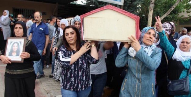 Bombacının cenazesine katılan HDP'lilere şok