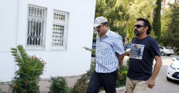Antalya Emniyeti'nin İstihbarat İmamı Yakalandı