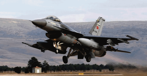 Türk Savaş Uçakları Şu Anda Duhok Bölgesini Bombalıyor!