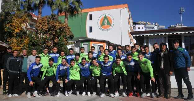 U17 ve U19 Trabzon Yolcusu