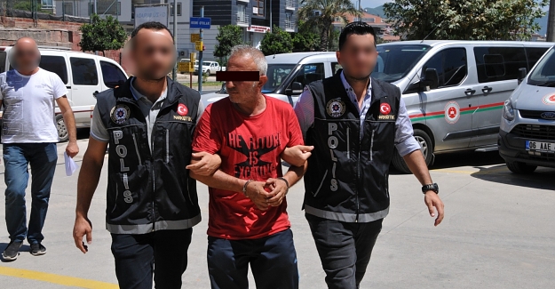 Alanya'da Esrar Satan Zanlı Tutuklandı