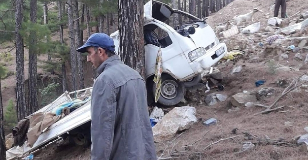 Gazipaşa'da feci kaza 2 ölü 2 yaralı