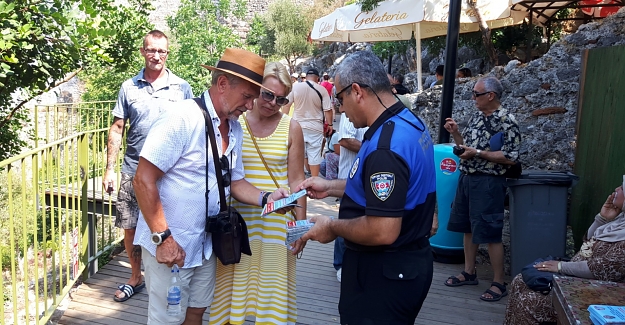 Alanya polisinden turizme destek
