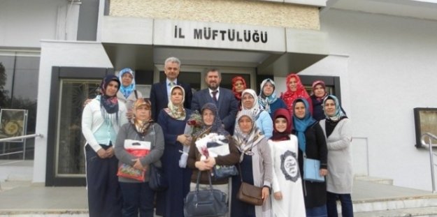 Müslümanlığı Seçtiler Türk Kültürünü de Öğrenecekler